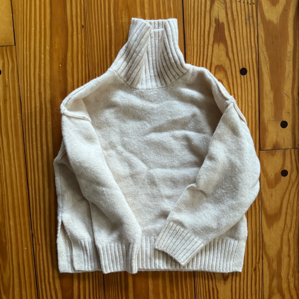 Zara turtleneck sweater - size 4-5 years.